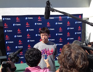 Photo: Interviewed Pitcher Uehara